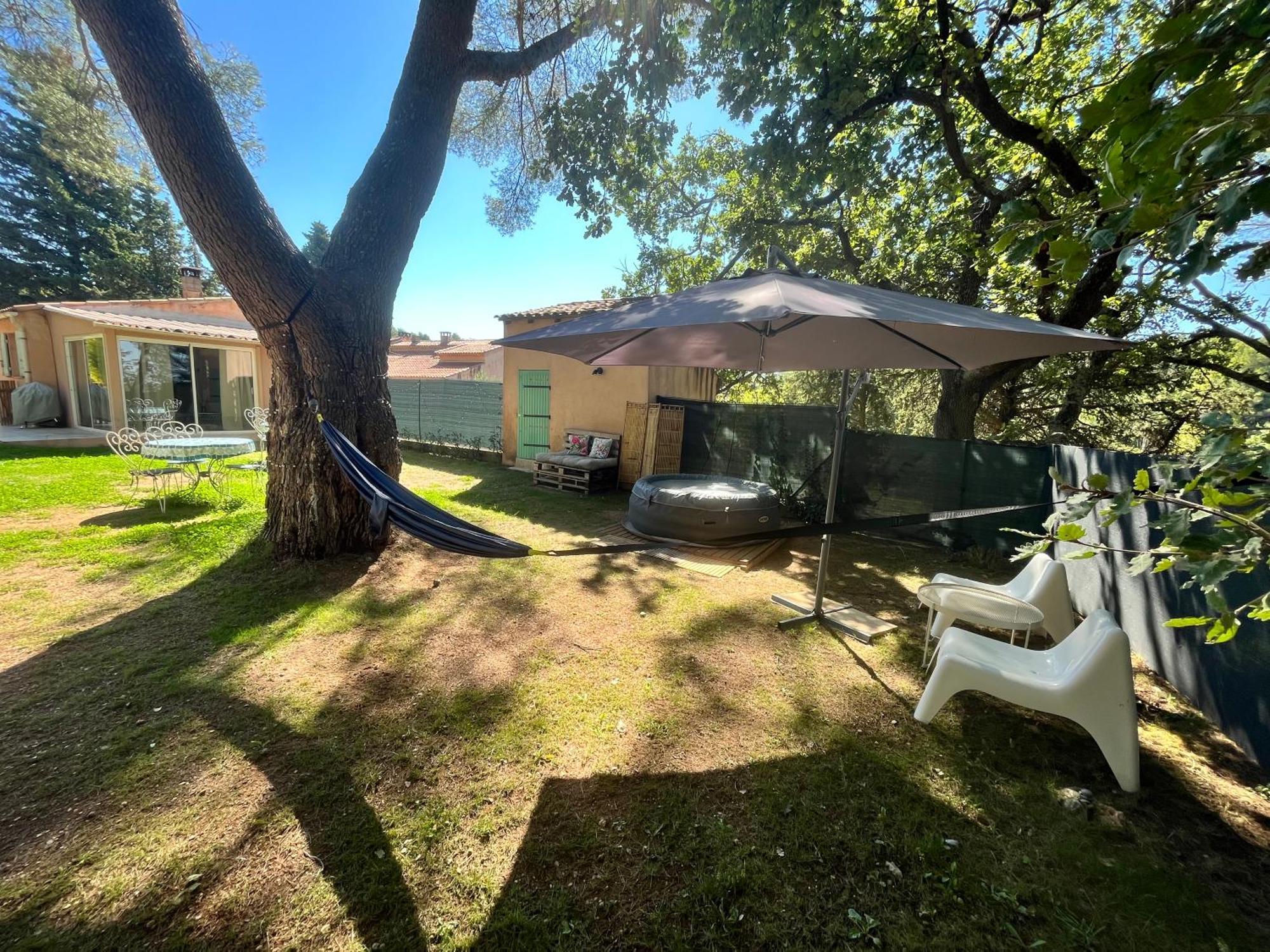 Maison Provencale Au Calme De La Campagne Avec Jacuzzi Aix-en-Provence Extérieur photo